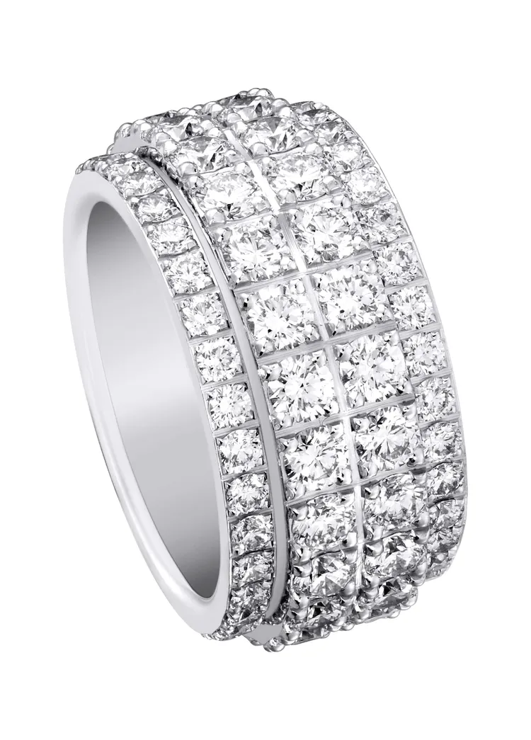 范少勳選搭的伯爵Possession 18K白金鑲鑽戒指，104萬元起。品牌提供