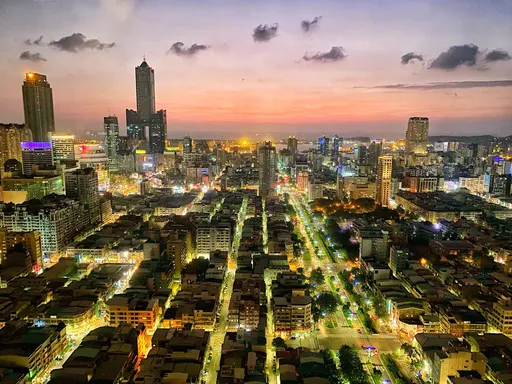 高雄星級飯店推高空跨年派對 LIVE演唱加紅酒暢飲還有無敵夜景