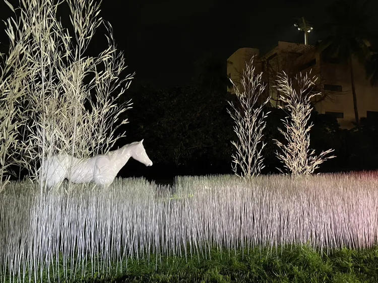 國內藝術家游文富，作品《粉紅色森林》。台東縣府提供