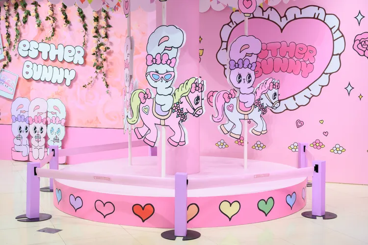 高雄快閃店旋轉木馬。業者提供