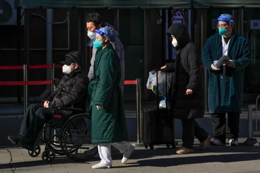 北京成為中國首個大規模感染「超大戰場」 急診處處咳嗽聲