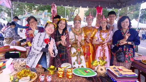 竹縣國際移民日嘉年華！表揚模範新住民　他助妻行銷尖石蔬果獲肯定