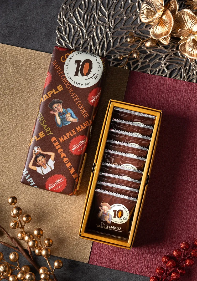 The Maple Mania 楓糖男孩楓糖巧克力夾心餅乾9入，售價400元。