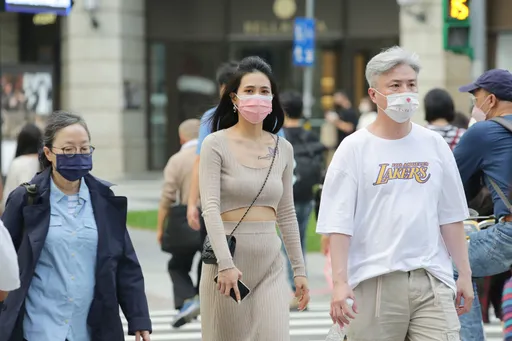 買嘸疫苗燒到陳時中輸大選!疾管署急修法 專家挺列「郭台銘條款」