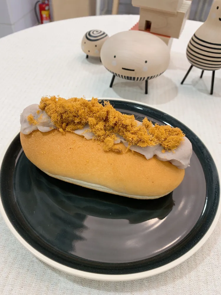 肉鬆芋泥堡，售價50元。劉欣欣攝