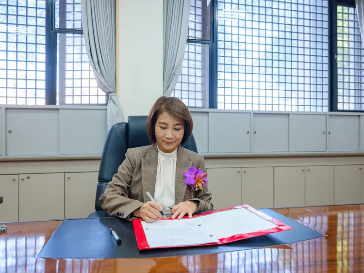 周春米批的第一份公文是成立長照處。屏東縣政府提供