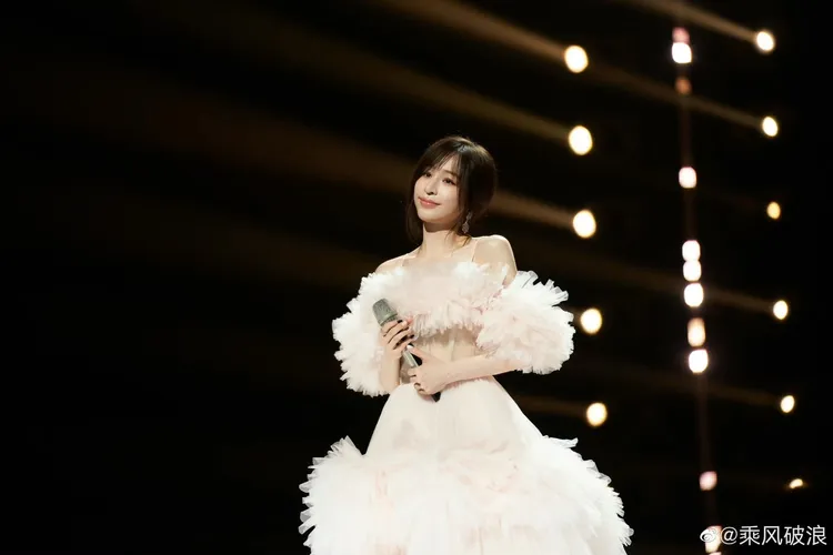 王心凌靠著《乘風破浪的姐姐3》翻紅。翻攝乘風破浪微博