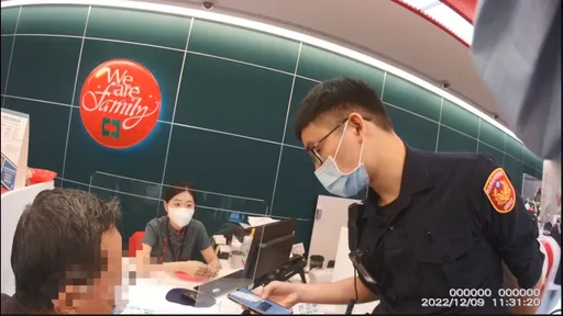 男子網購COACH名牌包　新店警即刻攔阻險遭詐騙