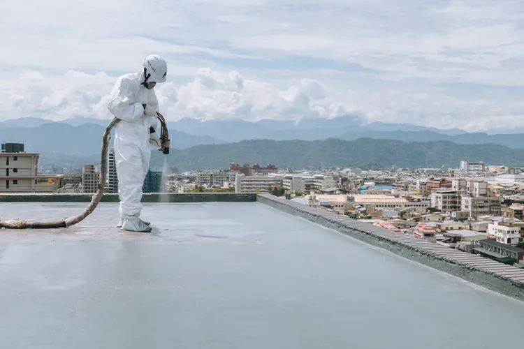 2018年起，丞石旗下建案均升級為10年防水保固