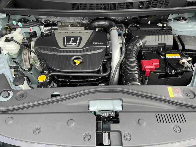 經過多年進化，這具1.8升渦輪引擎至今堪稱已達巔峰，202匹馬力輸出有不俗的效率，平均油耗測試值為11.3km/L。林浩昇攝