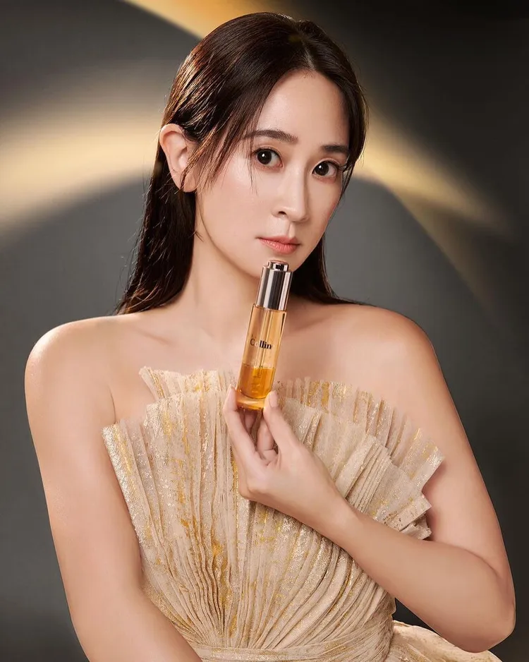 La Colline極品無齡精萃油，30ml／14500元。翻攝jingjing6136 IG