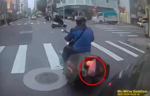 送報男刻意遮蔽車牌 不滿被勸導再違規!北市警要開罰