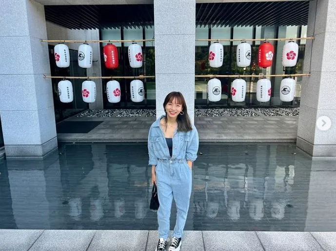 謝欣宜甜美萌樣讓網友大喊戀愛了。翻攝自謝欣宜IG