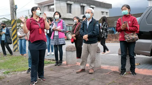 中研院客家研究團隊走訪花蓮 體驗鳳林慢城、菸樓文化史蹟