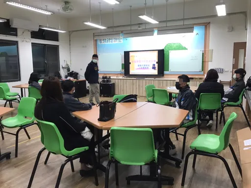 青少年施用電子菸品比例上升　基隆警國中校園宣導遠離菸毒害