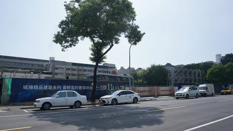地上權案「KS1」單案總銷45億元，屬於2字頭房價。葉家銘攝
