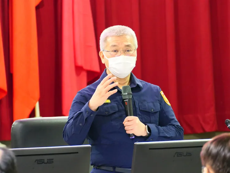 方仰寧昨首度透露該犯罪組織架構。警方提供