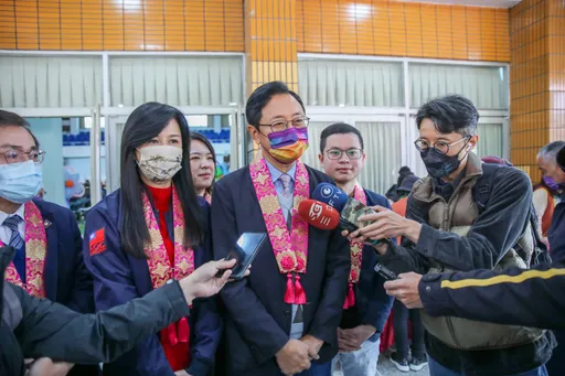 張善政明就職桃園市長 幫打氣!給自己鼓勵力量把市政做好