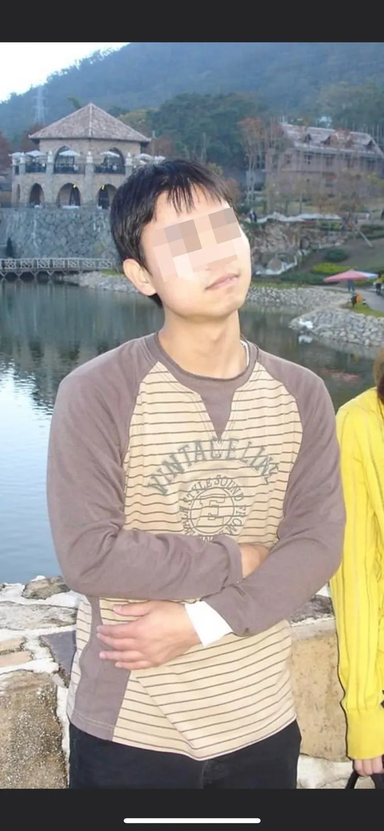 吳姓錢莊業者被控設局和媳婦聯手騙走老婦2棟房產。爆料人提供