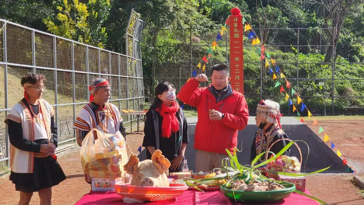 台東縣霧鹿國小利稻分校校舍動工儀式。台東縣府提供