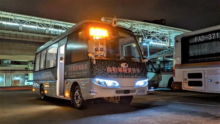 自駕車巴士。縣府提供
