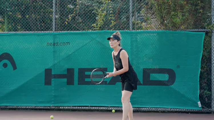 蔡詩芸媽媽蔡麗娜今年68歲，身材保持得超好。蔡麗娜提供