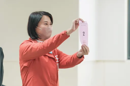 提「還稅於民」遭吳怡農駁沒這麼美好　王鴻薇嗆：研讀一下再回應