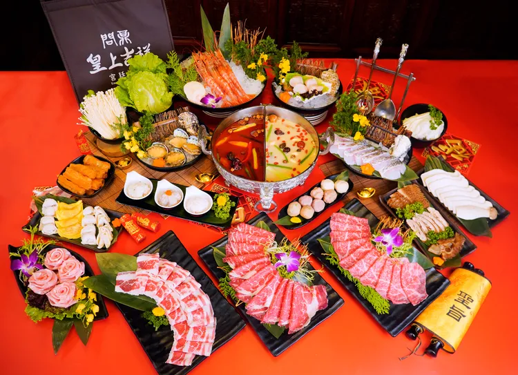 福兔進寶！雙和牛海陸分享餐，原價5038元，特價3980元。業者提供