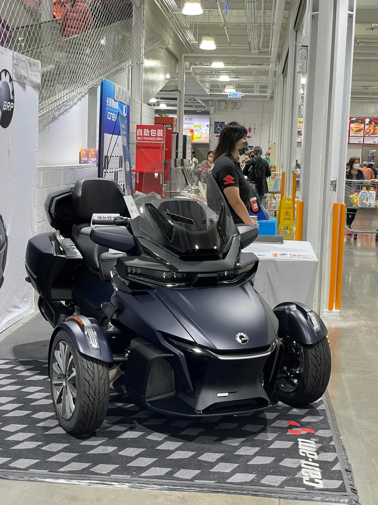 識貨的網友說，這台機車售價要價170萬左右。引自Costco好市多 商品經驗老實說
