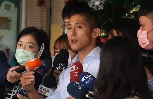 新科主播議員轟吳怡農「根本沒準備好」　徐巧芯人在國外也參一咖！
