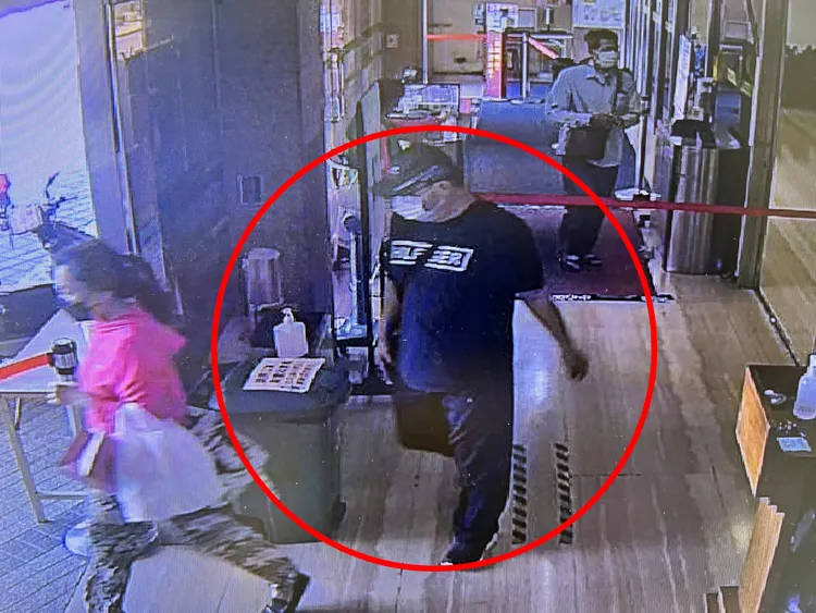 癌末朱姓男子與友人結怨十年，今年8月在高醫診間開2槍打死友人震驚社會。民眾屜供