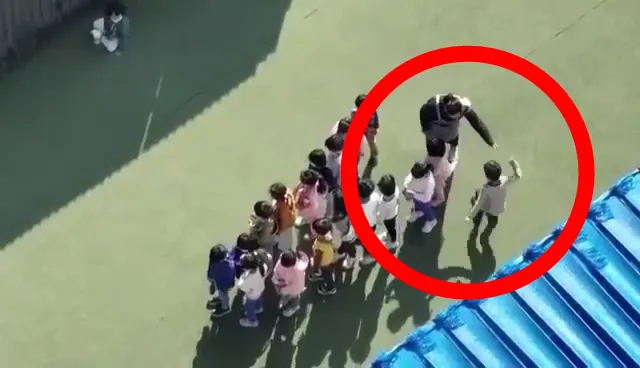 手推幼童。民眾提供