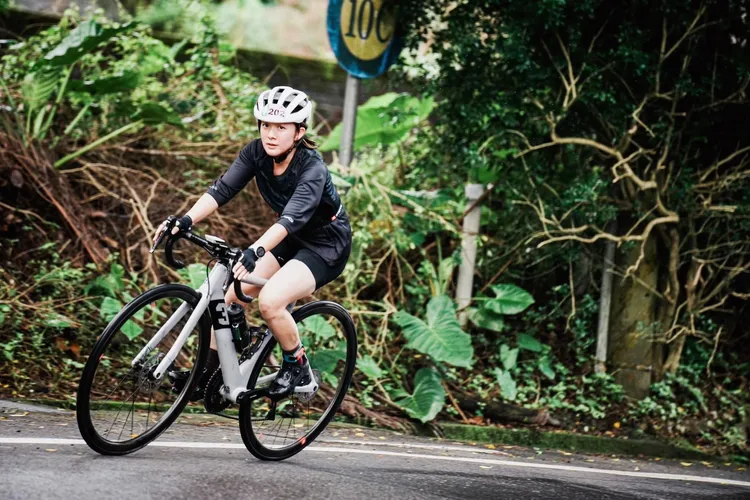 林彥君近來熱衷騎車。翻攝自林彥君151粉專