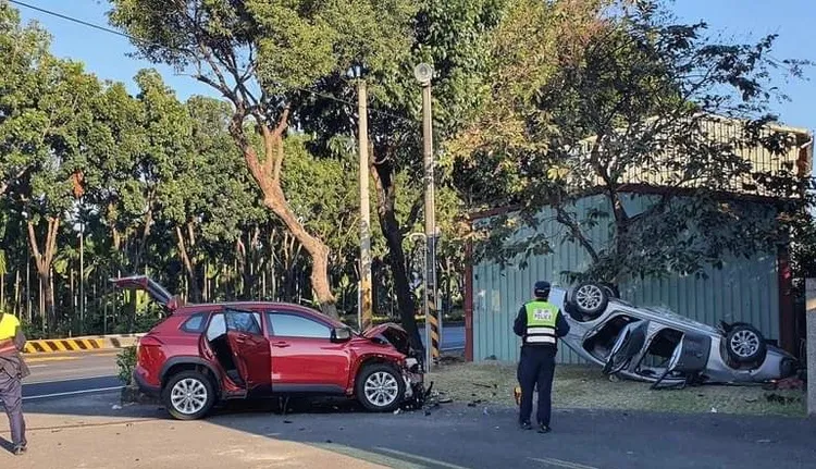 肇事二車。警方提供