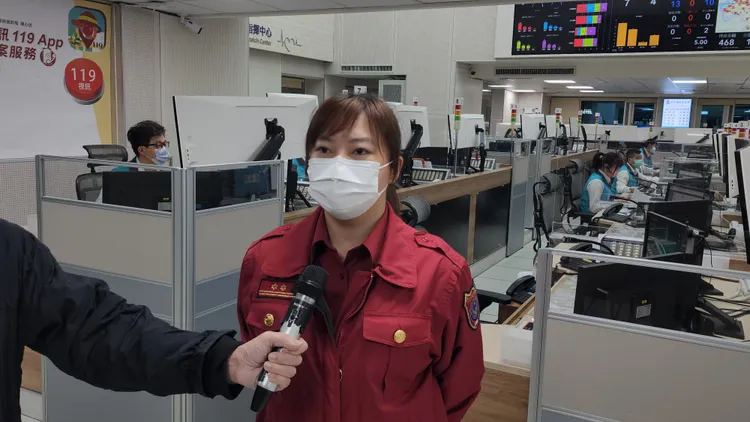 台北市消防局信義中隊中隊長張瓊云受訪。黃仲瑜攝