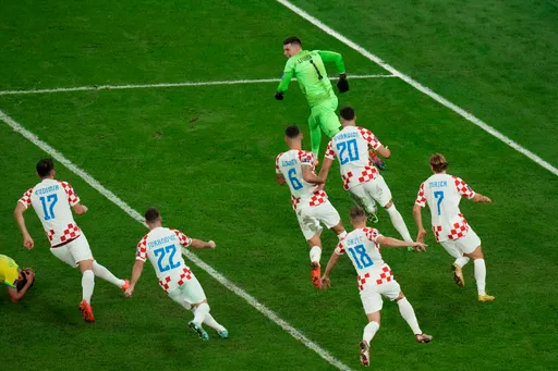 真門神!10張照片看克羅埃西亞門將 PK戰阻殺巴西、對日本PK也擋3球