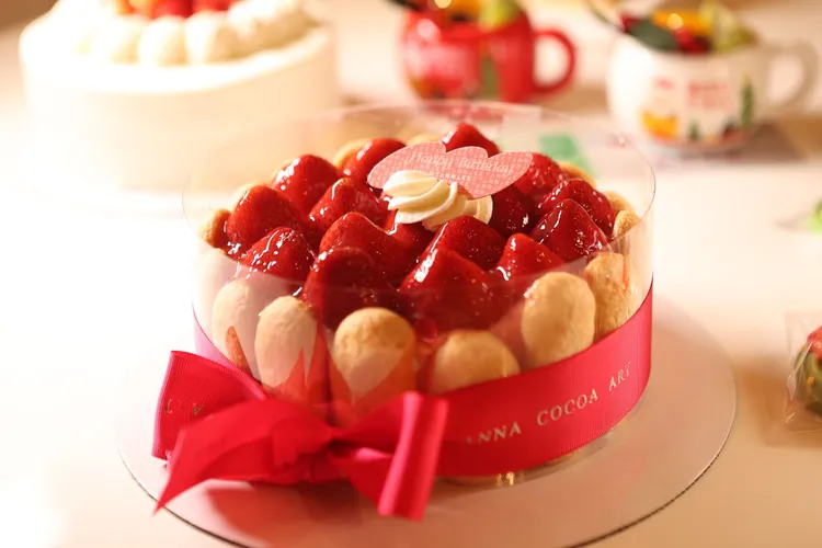 草莓夏洛特，7吋售價1480元。翁玉信攝