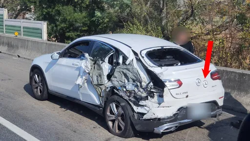 前天1死今又車禍! 中山高斗南路段賓士GLC屁股撞破大洞