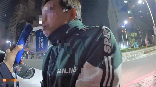 吃薑母鴨狂倒米酒!高雄男被攔「喝湯沒喝酒」 2乘客衰被連坐罰1.5萬