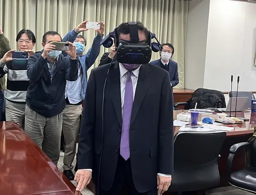 法拍結合VR、空拍機　不用出海也能看船