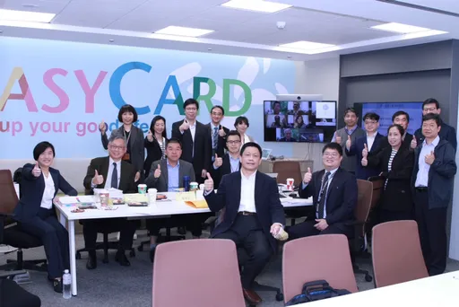 電支龍頭悠遊卡公司拚明年1月登錄興櫃 柯文哲:下任市府團隊接棒完成申請
