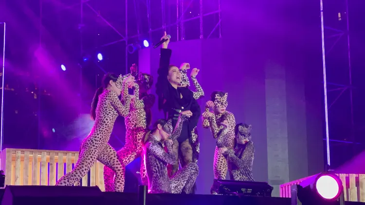 丁噹勁歌熱舞。張沛森攝