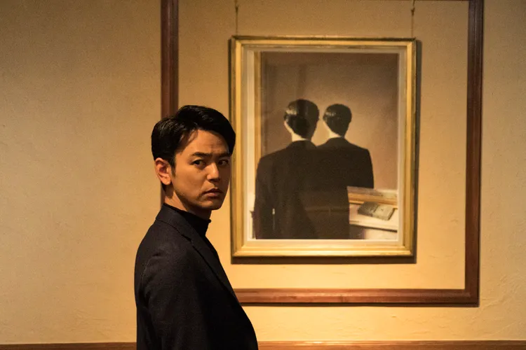 妻夫木聰在《那個男人》詮釋在日韓國人的律師。政駒提供