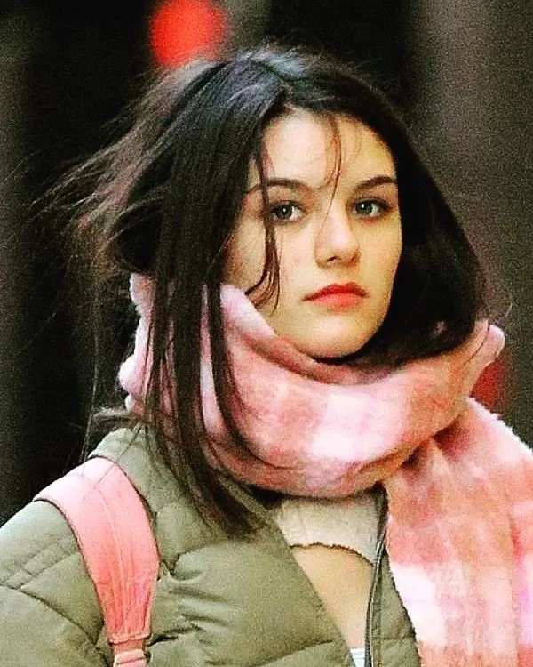 凱蒂荷姆斯與湯姆克魯斯的女兒舒莉遺傳到媽媽的美顏。翻攝suricruise_sc IG