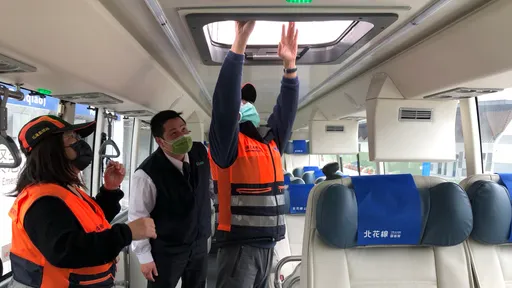 搭客運東部旅遊優惠多 票價85折!4人同行1人免費