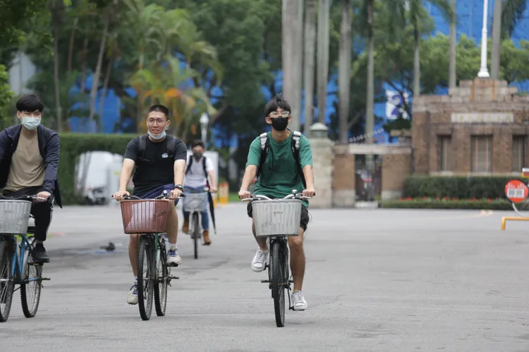 新制上路年，可能會出現住院醫師不易招募、短缺的狀況。示意圖，翁玉信攝