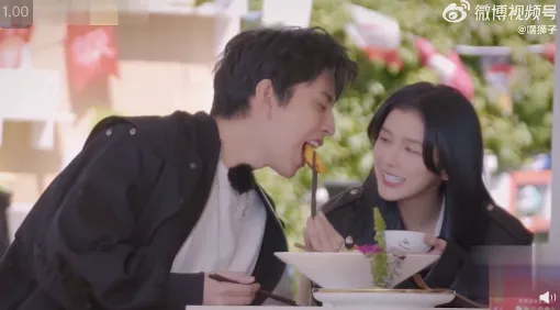 王大陸追蔡卓宜超偶像劇告白惹驚呼 雙人瑜伽「女上男下」曬恩愛