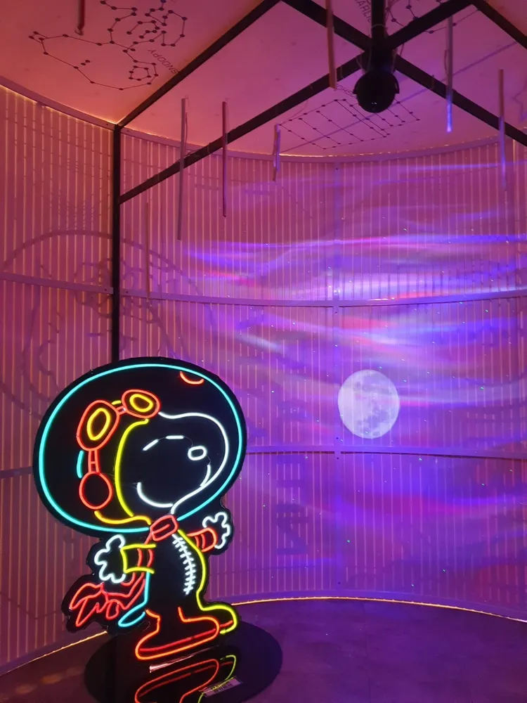 太空迷幻漫遊區。業者提供