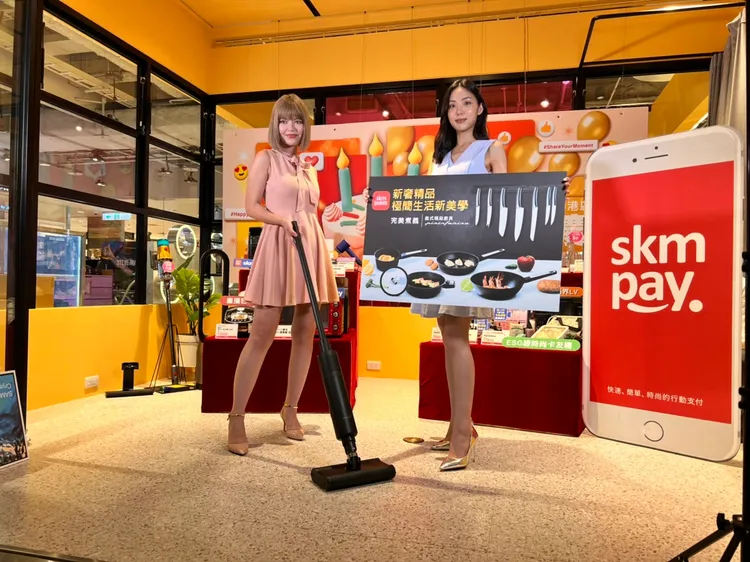 春節福袋壓軸預購的新光三越百貨將於1/12於新光三越APP線上開賣。資料照片