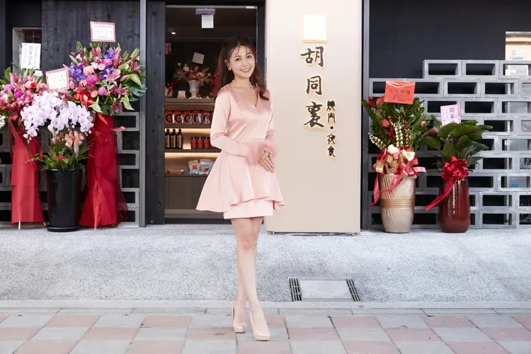 謝京穎曾為了吃燒肉飛日本1日遊。胡同裏燒肉提供